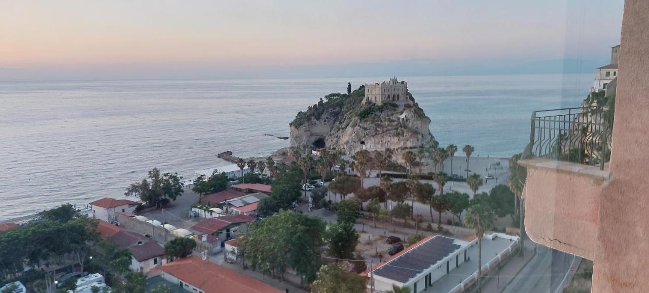 Ferienwohnung La Finestra Sul Mare Tropea Exterior foto