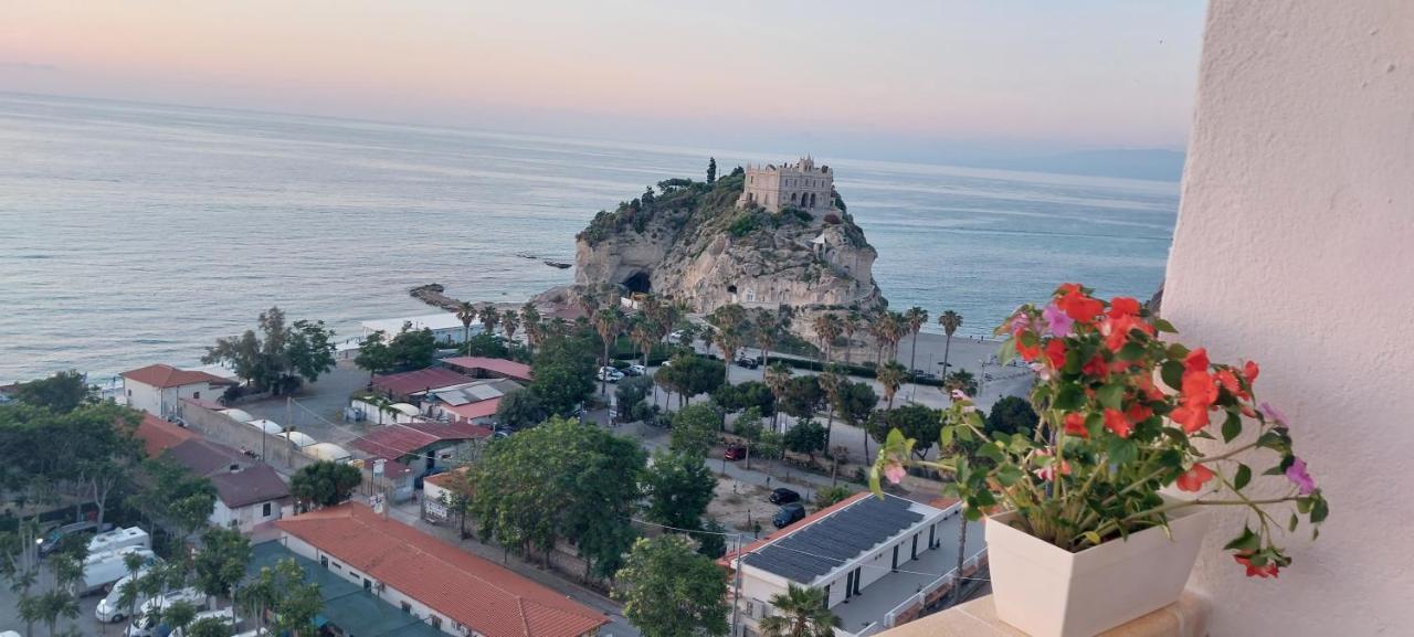 Ferienwohnung La Finestra Sul Mare Tropea Exterior foto