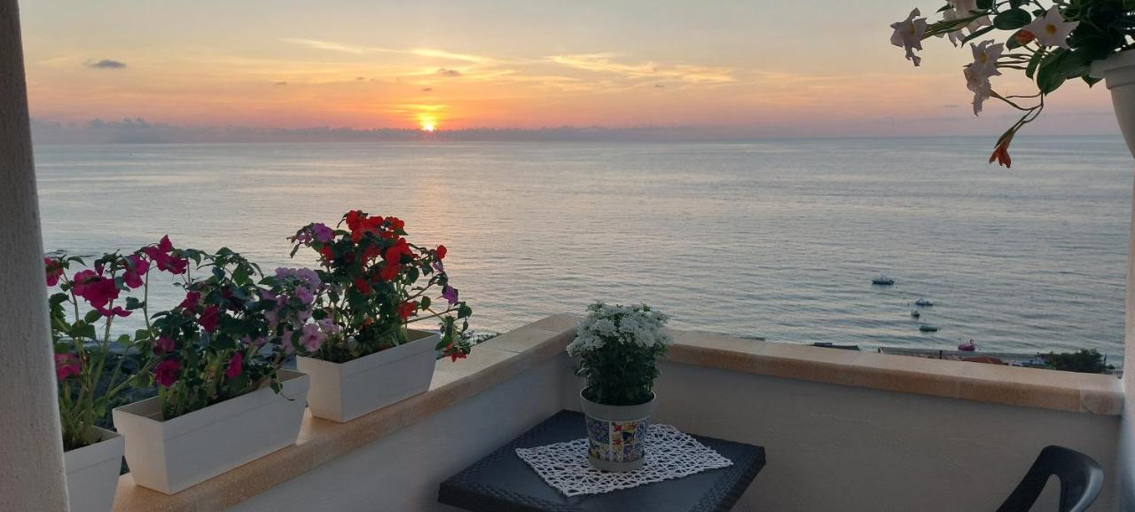 Ferienwohnung La Finestra Sul Mare Tropea Exterior foto